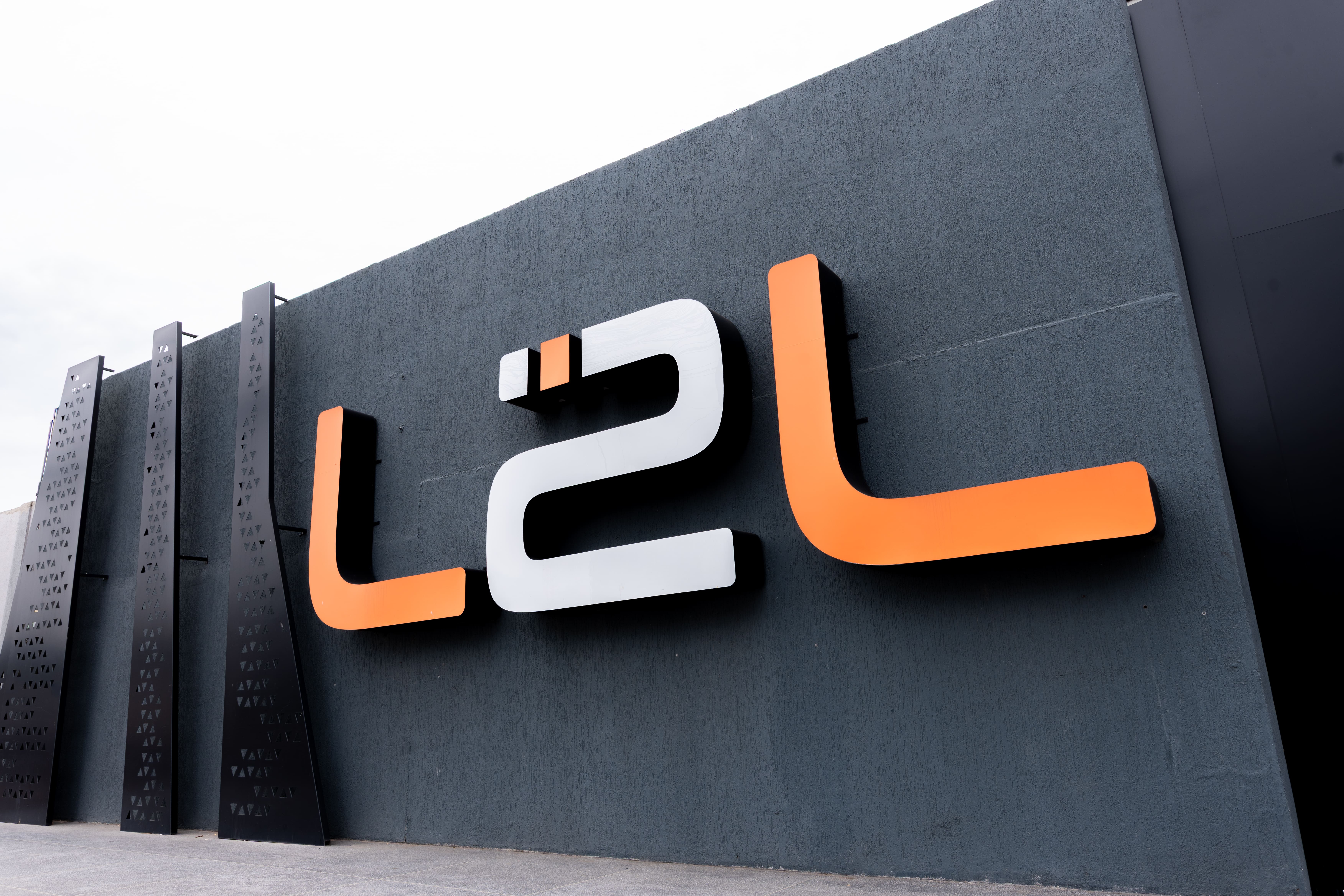 Fachada L2L Impactante